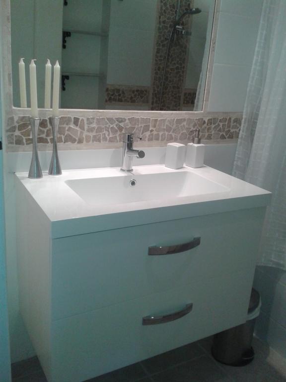 2 Bedroom Modern Apartment In Antibes With Sea View Phòng bức ảnh