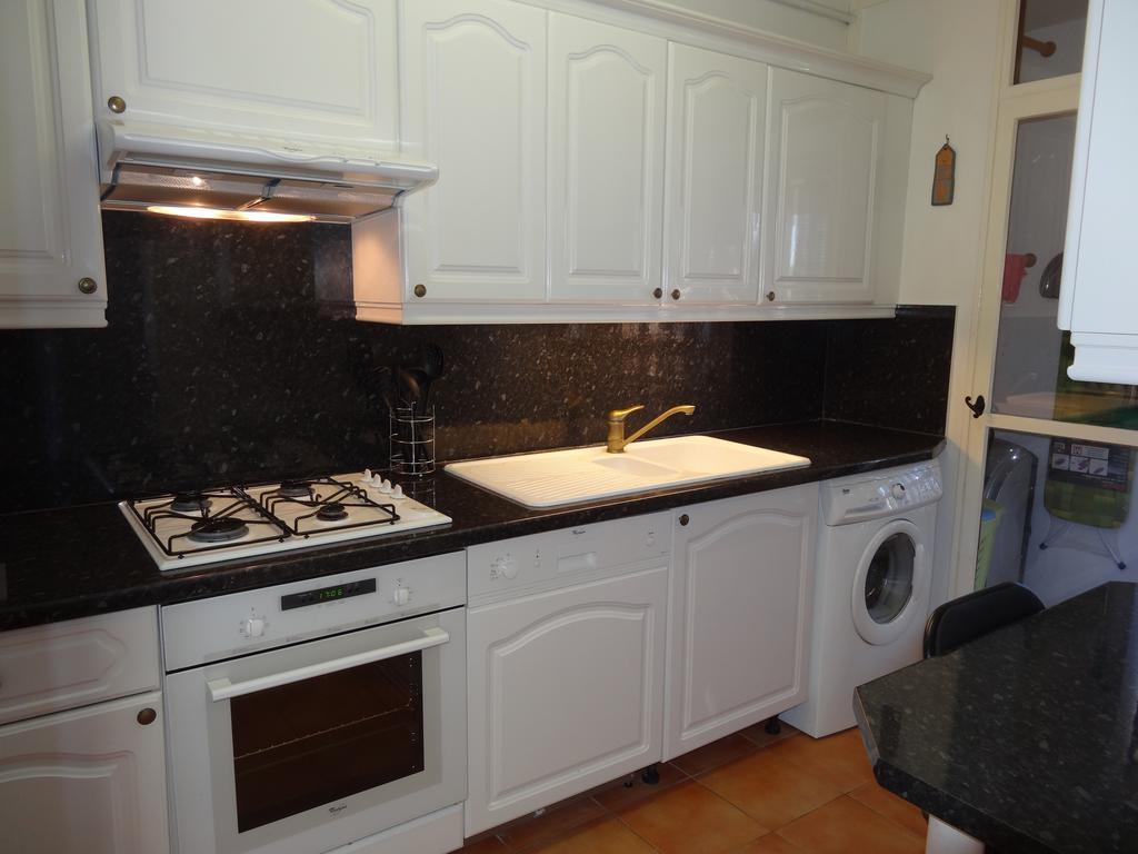 2 Bedroom Modern Apartment In Antibes With Sea View Phòng bức ảnh