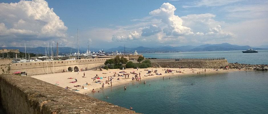 2 Bedroom Modern Apartment In Antibes With Sea View Ngoại thất bức ảnh